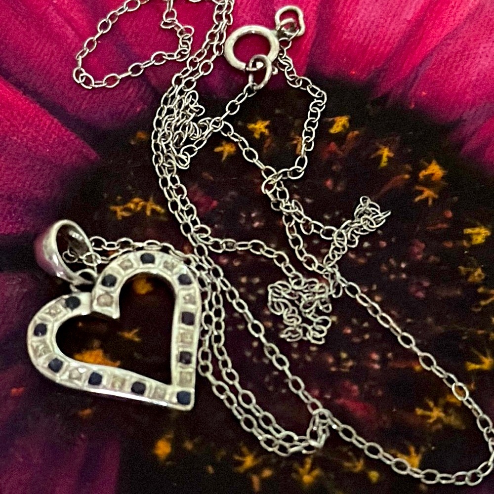 Valentine 💌 - Genuine! Saphire & Diamond